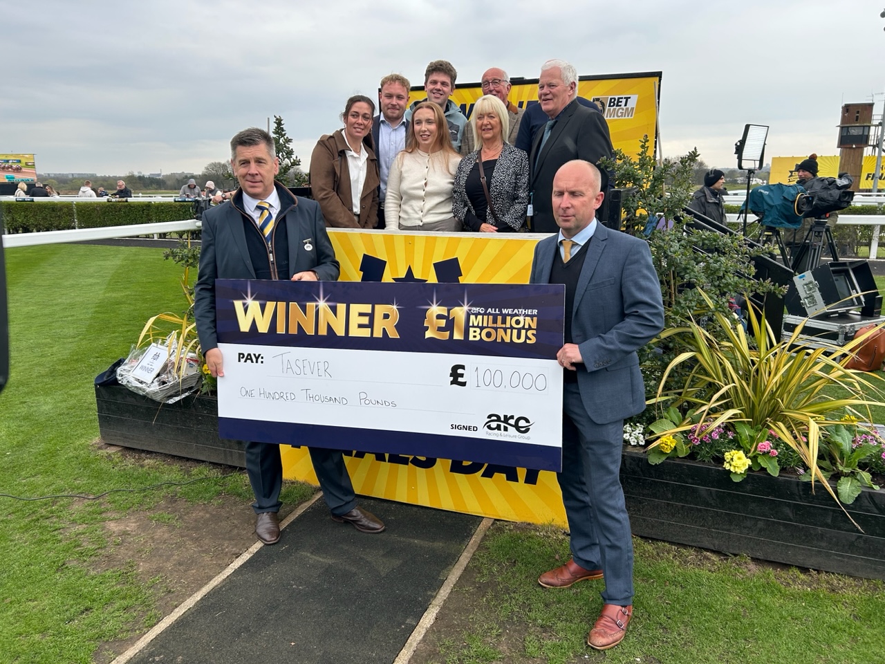 'Unbelievable' Easter Windfalls For Ecstatic Owners - In The Paddock